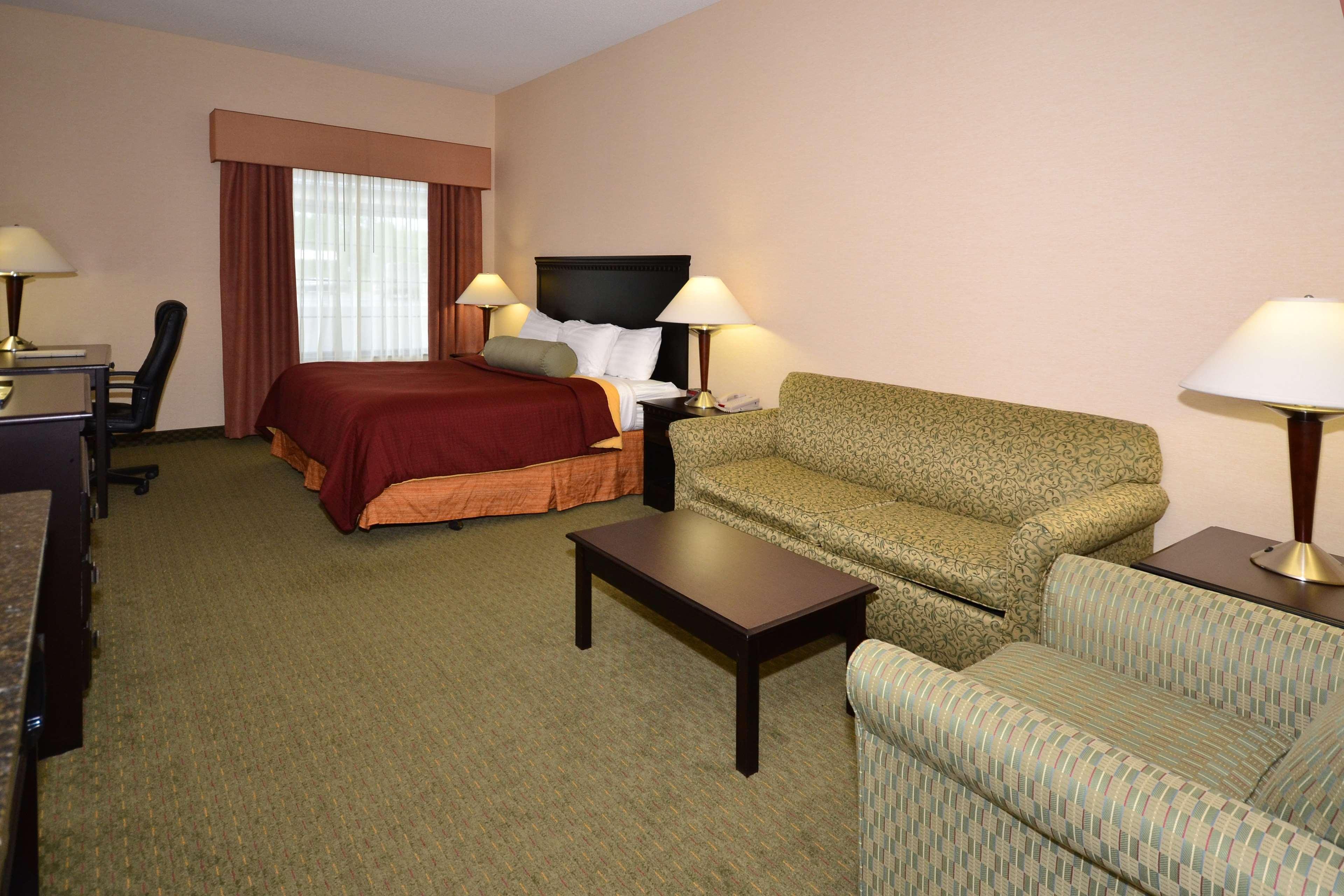 Best Western Plus Victor Inn & Suites Εξωτερικό φωτογραφία