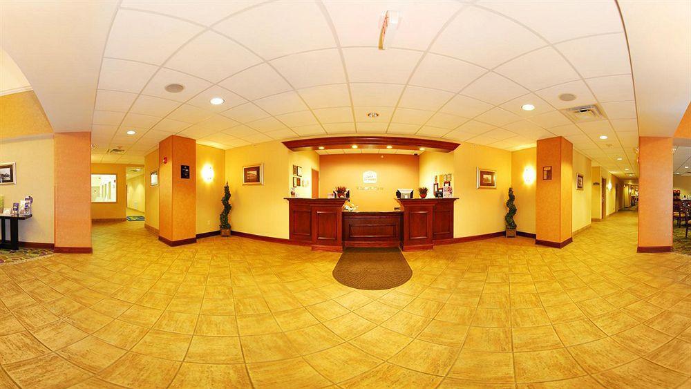 Best Western Plus Victor Inn & Suites Εξωτερικό φωτογραφία