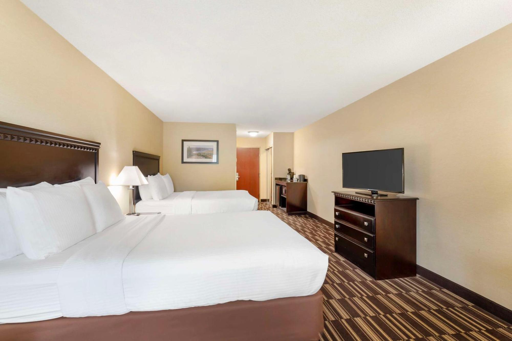Best Western Plus Victor Inn & Suites Εξωτερικό φωτογραφία