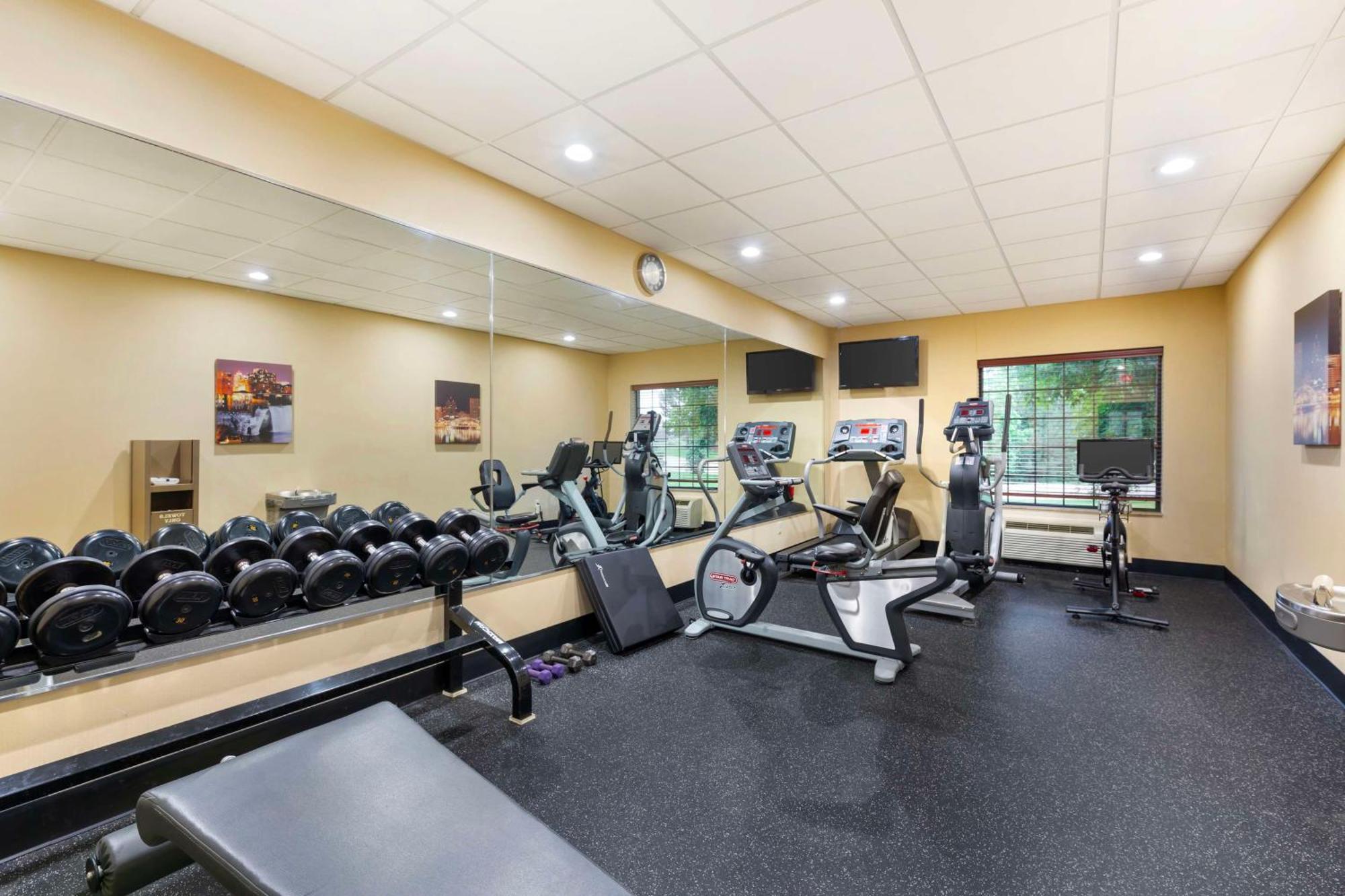 Best Western Plus Victor Inn & Suites Εξωτερικό φωτογραφία